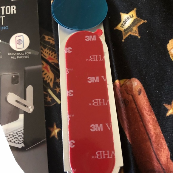 Electronic Necessities Magnetic Monitor Phone Mount - 515 $9 FIRM - Picture 2 of 3